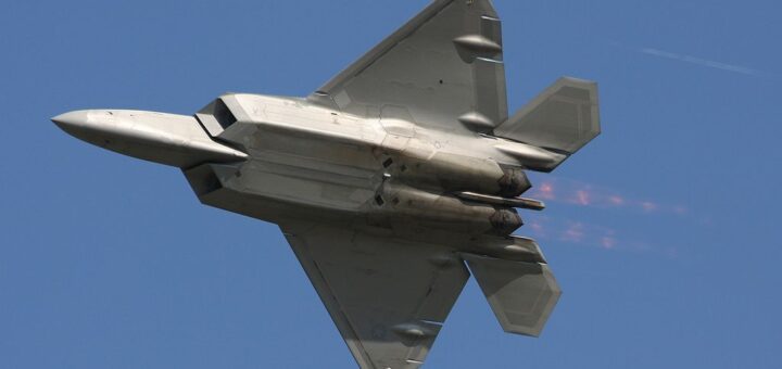 5 Insane Fighter Jet Maneuvers That Defy Physics